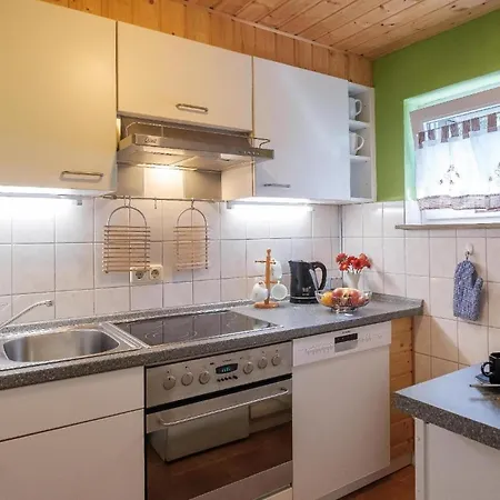 Familienfreundliche Mit Terrasse In Einer Reizvollen Mittelgebirgslandschaft Apartment
