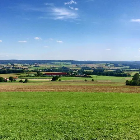 شقة Familienfreundliche Mit Terrasse In Einer Reizvollen Mittelgebirgslandschaft Oberleichtersbach